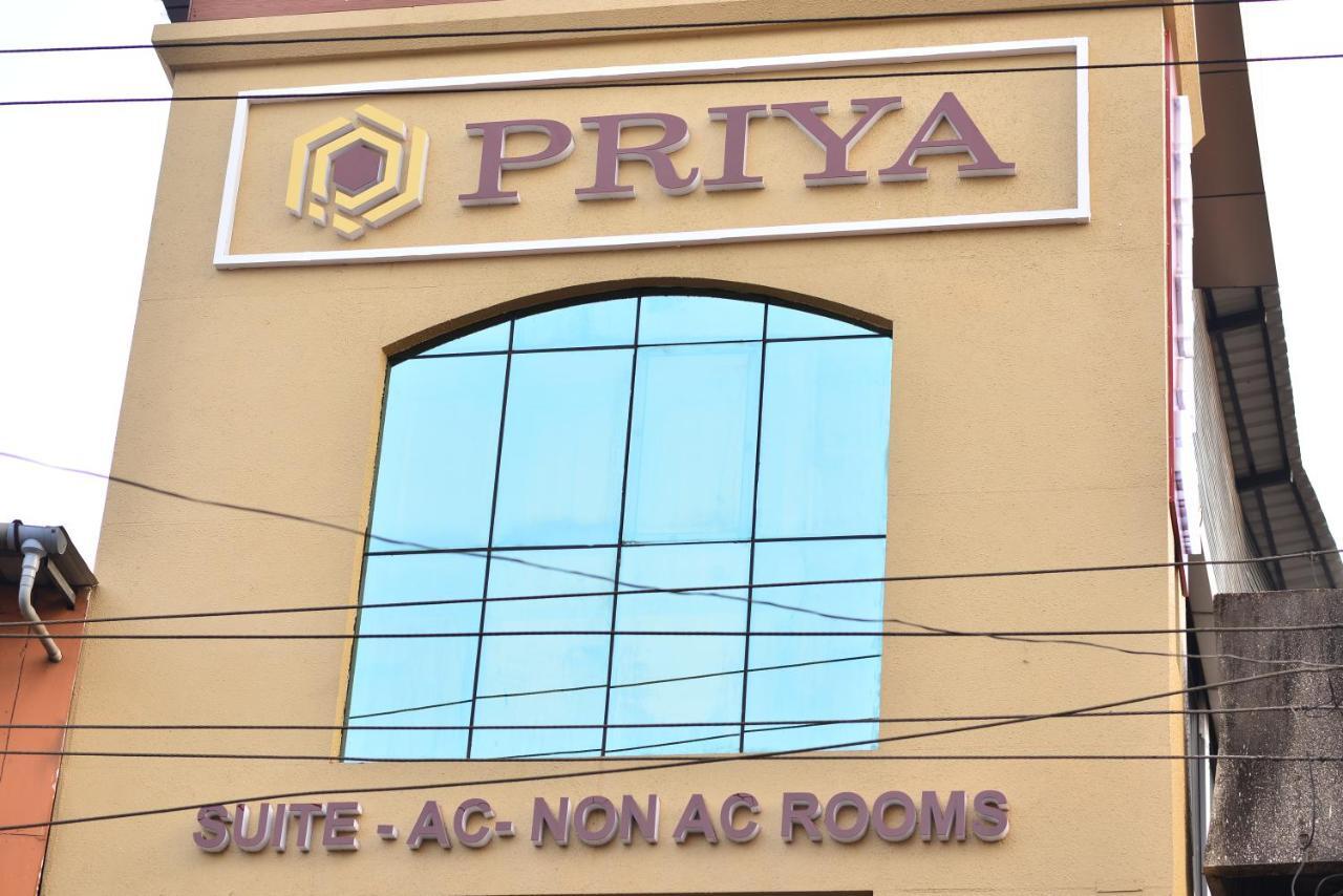 Hotel Priya Kottakkal Exterior foto